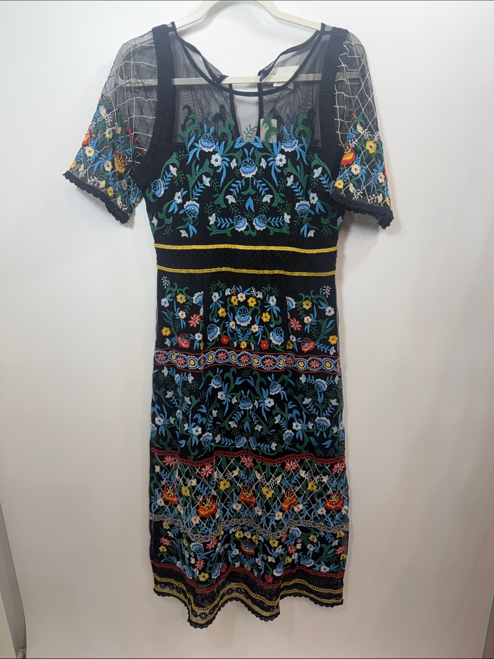 Anthropologie Esther Embroidered Midi dress black floral size 4. NWT.
